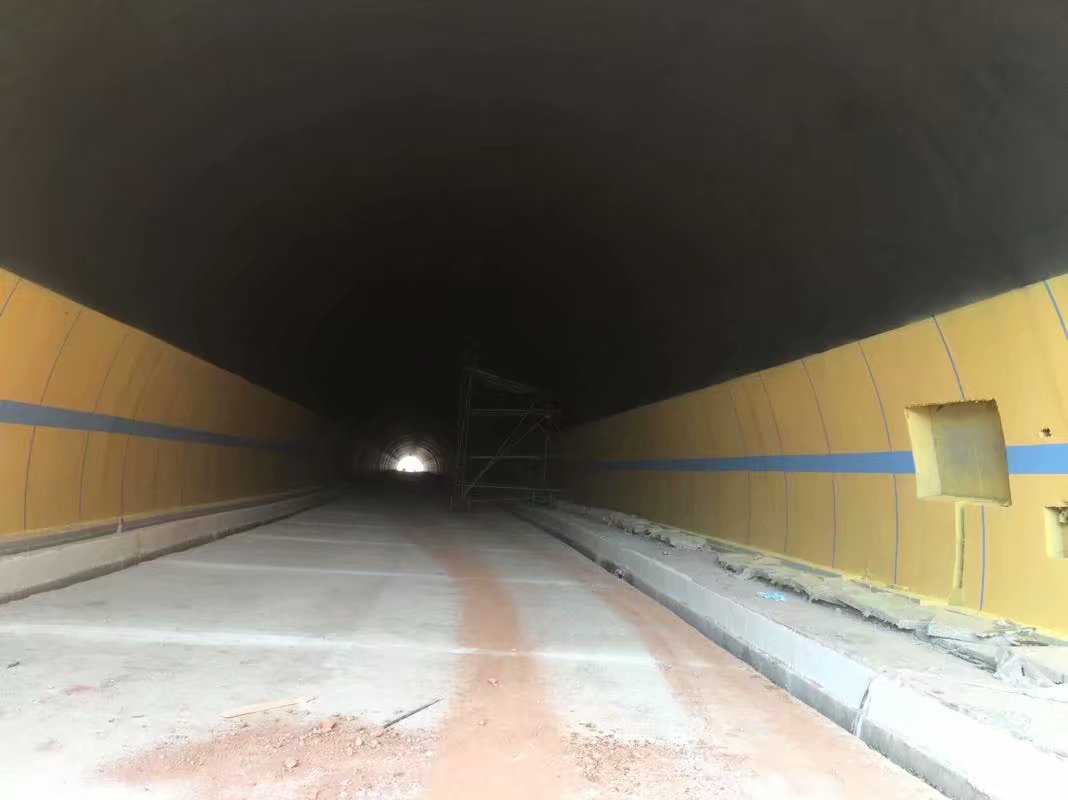 达州大尖子隧道腻子粉装饰工程